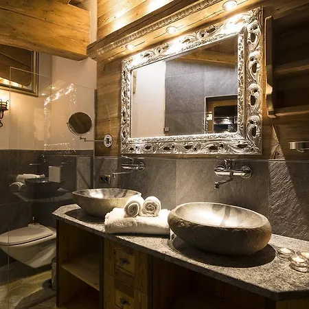 Romantiksuite בקתה