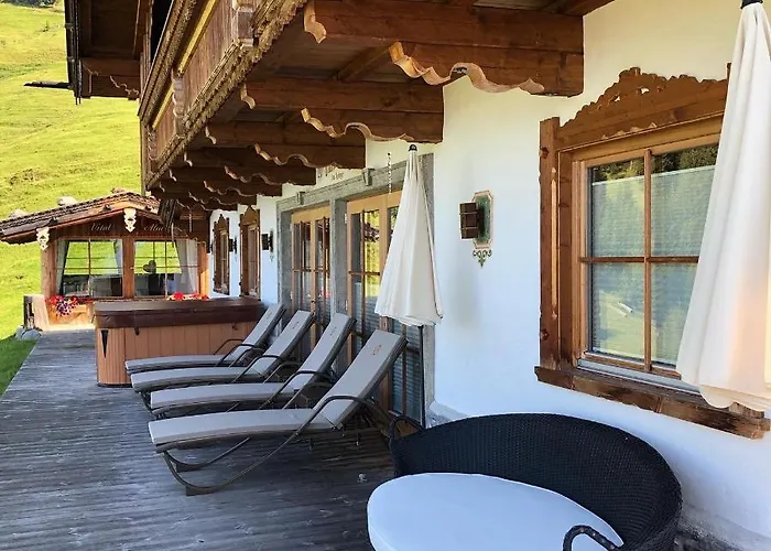 Romantiksuite Dağ evi *